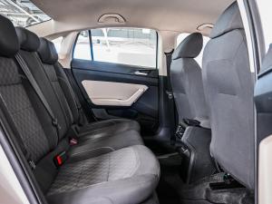 Volkswagen Polo sedan 1.0TSI Life - Image 7