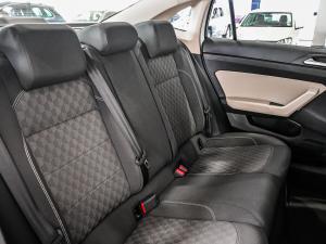 Volkswagen Polo sedan 1.0TSI Life - Image 9