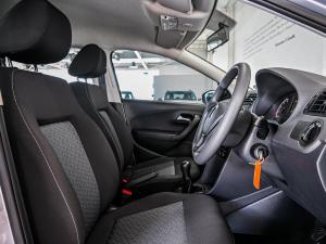 Volkswagen Polo Vivo hatch 1.4 Life - Image 10