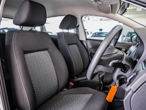 Volkswagen Polo Vivo hatch 1.4 Life - Image 13