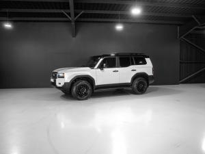 Toyota Land Cruiser Prado 2.8GD VX-R - Image 4