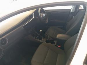 Toyota Corolla Quest 1.8 Plus manual - Image 7