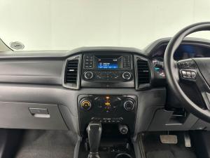 Ford Everest 2.2 TdciXLS automatic - Image 20