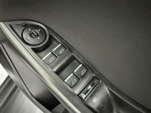 Ford Focus 1.5 Ecoboost Trend automatic 5-Door - Image 17