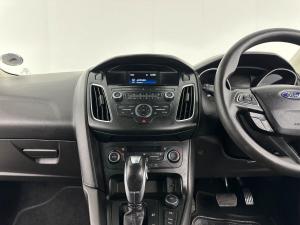 Ford Focus 1.5 Ecoboost Trend automatic 5-Door - Image 19