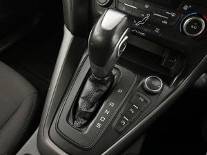 Ford Focus 1.5 Ecoboost Trend automatic 5-Door - Image 9