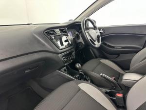 Hyundai i20 1.2 Fluid - Image 15