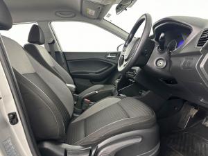 Hyundai i20 1.2 Fluid - Image 16