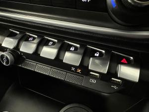 Peugeot Landtrek 1.9D AllureD/C automatic - Image 11