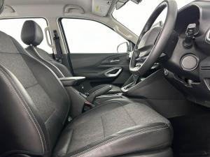 Peugeot Landtrek 1.9D AllureD/C automatic - Image 20