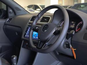 Volkswagen Polo Vivo hatch 1.0TSI GT - Image 16