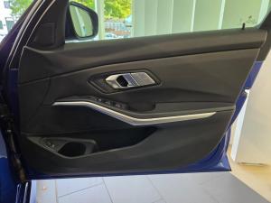 BMW 3 Series 320i M Sport - Image 10
