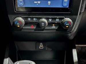 Ford Ranger 2.0 SiT double cab XL auto - Image 13