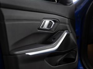 BMW 3 Series 320i M Sport - Image 32