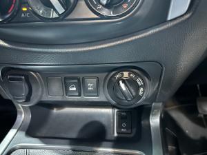 Nissan Navara 2.5DDTi single cab SE 4x4 - Image 13