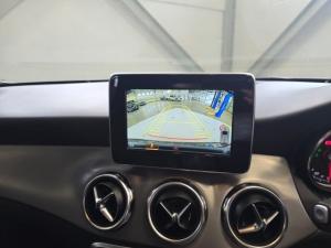 Mercedes-Benz GLA GLA200 - Image 14