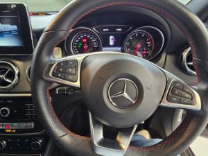 Mercedes-Benz GLA GLA200 - Image 19