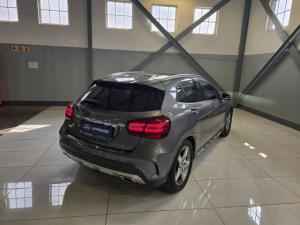 Mercedes-Benz GLA GLA200 - Image 7
