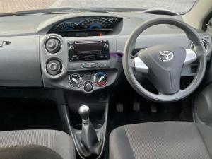 Toyota Etios hatch 1.5 Sprint - Image 6
