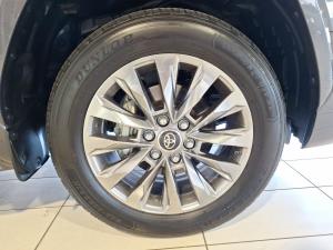 Toyota Land Cruiser 300 3.5T ZX - Image 21