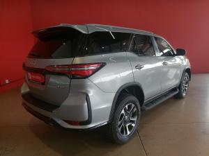 Toyota Fortuner 2.8GD-6 48V 4x4 VX - Image 2