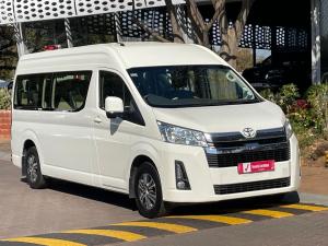 Toyota Quantum 2.8 SLWB bus 14-seater GL manual - Image 1