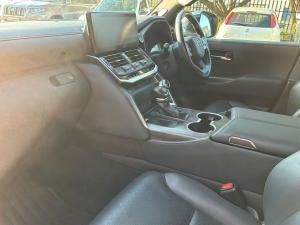 Toyota Land Cruiser 300 3.5T ZX - Image 7
