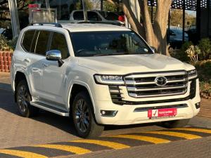 Toyota Land Cruiser 300 3.5T ZX - Image 1