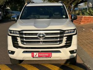 Toyota Land Cruiser 300 3.5T ZX - Image 4