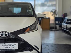 Toyota Aygo 1.0X- Play - Image 19