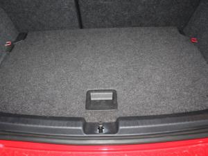 Volkswagen Polo 2.0 GTI DSG - Image 8
