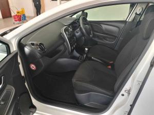 Renault Clio IV 900T Authentique 5-Door - Image 11