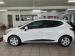Renault Clio IV 900T Authentique 5-Door - Thumbnail 2