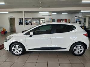 Renault Clio IV 900T Authentique 5-Door - Image 2