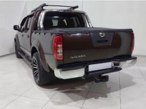 Nissan Navara 2.5dCi double cab 4x4 Safari auto - Image 3