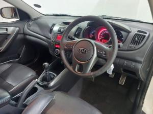 Kia Cerato sedan 2.0 SX - Image 6
