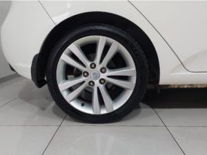 Kia Cerato sedan 2.0 SX - Image 8
