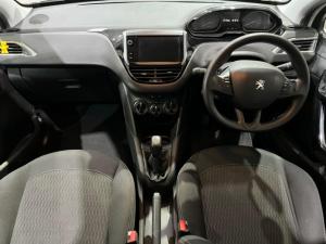 Peugeot 208 1.2 Active - Image 9