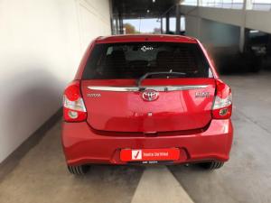 Toyota Etios hatch 1.5 Sprint - Image 5