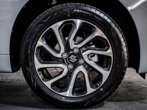 Suzuki Baleno 1.5 GLX manual - Image 10