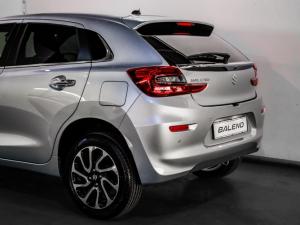 Suzuki Baleno 1.5 GLX manual - Image 12