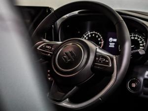 Suzuki Baleno 1.5 GLX manual - Image 5