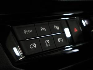 Volkswagen Caravelle 2.0BiTDI Highline 4Motion - Image 14