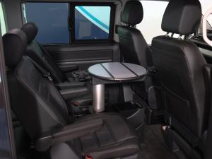 Volkswagen Caravelle 2.0BiTDI Highline 4Motion - Image 18
