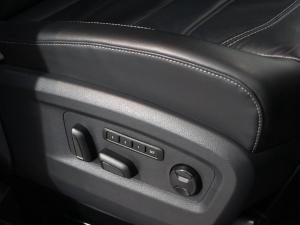Volkswagen Caravelle 2.0BiTDI Highline 4Motion - Image 28