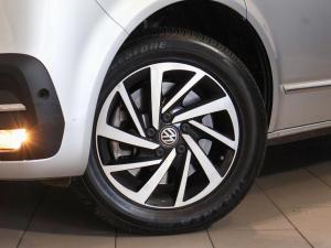 Volkswagen Caravelle 2.0BiTDI Highline 4Motion - Image 4