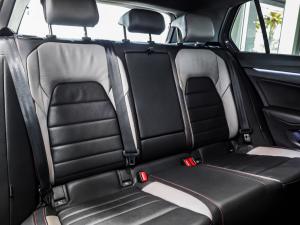 Volkswagen Golf GTI - Image 12