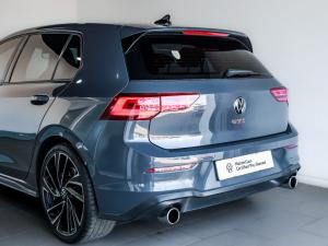 Volkswagen Golf GTI - Image 8