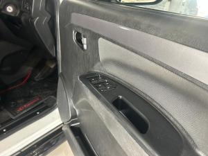 Mahindra Pik Up 2.2CRDe double cab S11 - Image 11