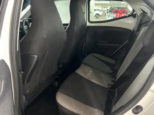 Toyota Aygo 1.0 - Image 11